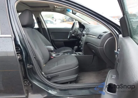 2010 Ford Fusion Se from USA, damaged, VIN 3FAHP0HG2AR411195